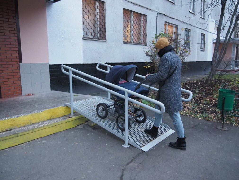 Пандус в здании