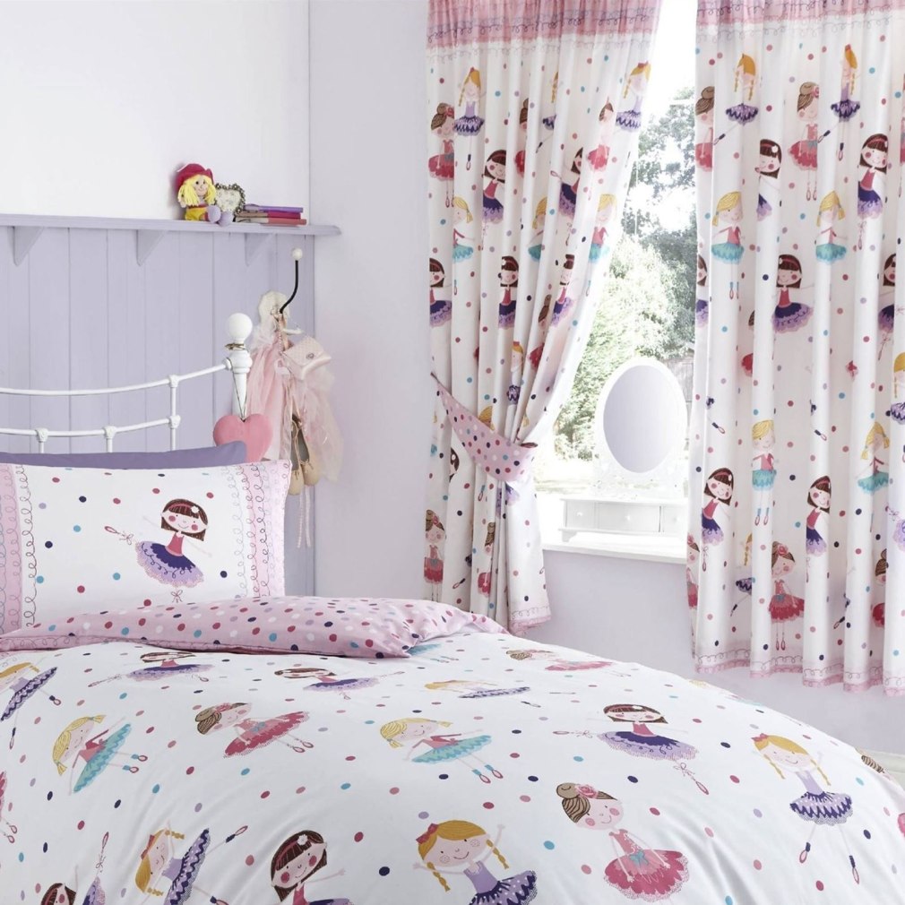 Fire retardant Curtains