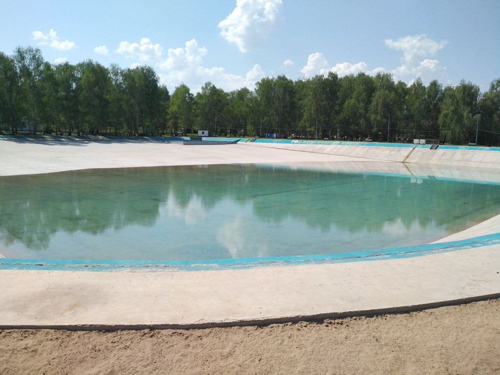 Мира парк бассейн
