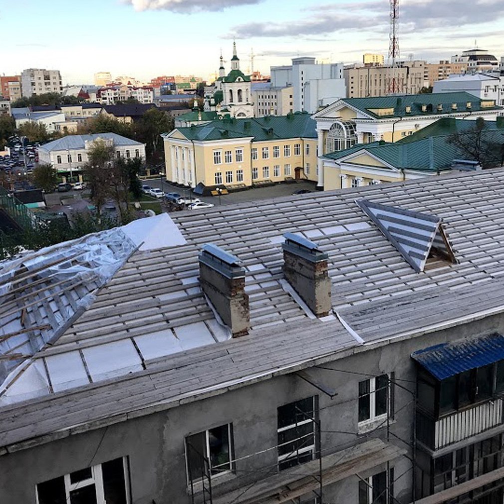 Крыши высотных домов